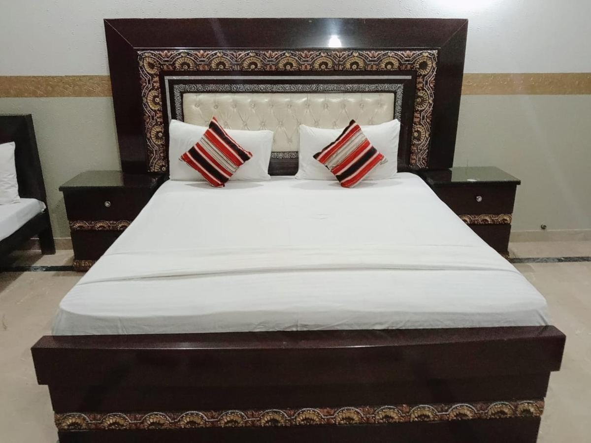 Moon Palace Hotel Lahor Dış mekan fotoğraf