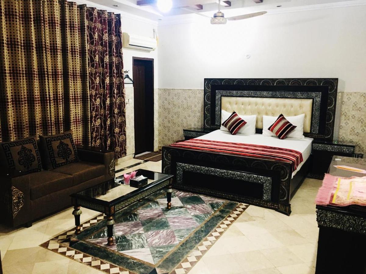 Moon Palace Hotel Lahor Dış mekan fotoğraf